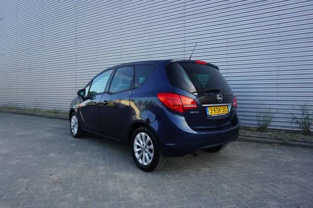 Opel Meriva (2012) thumbnail 3