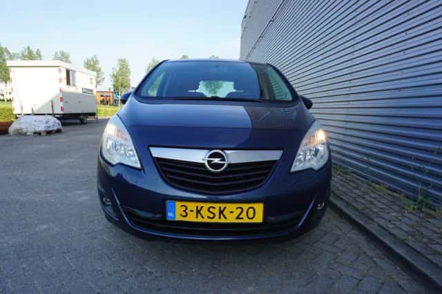 Opel Meriva (2012) thumbnail 6