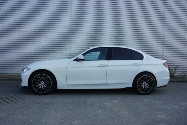 BMW 3-Serie (2013) thumbnail 4