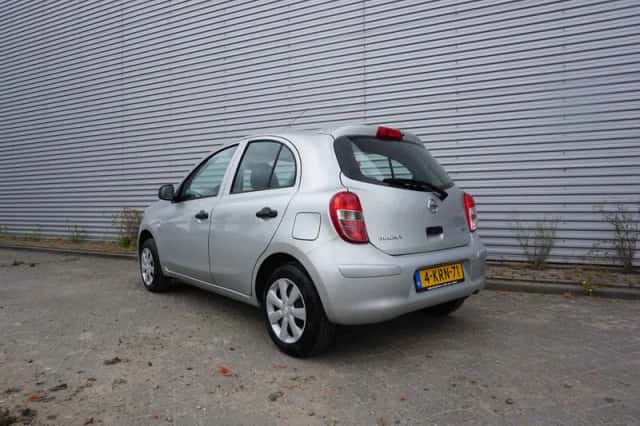 Nissan Micra (2013) thumbnail 3