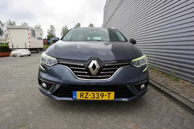 Renault Mégane (2018) thumbnail 6