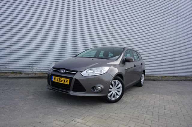 Ford Focus (2014) thumbnail 1