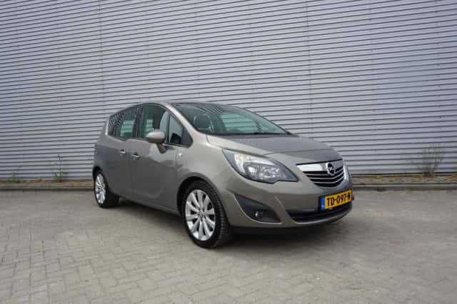 Opel Meriva (2011) thumbnail 2
