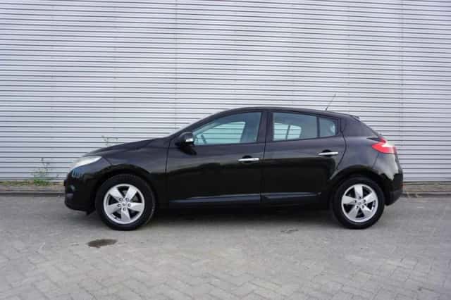 Renault Mégane (2009) thumbnail 4