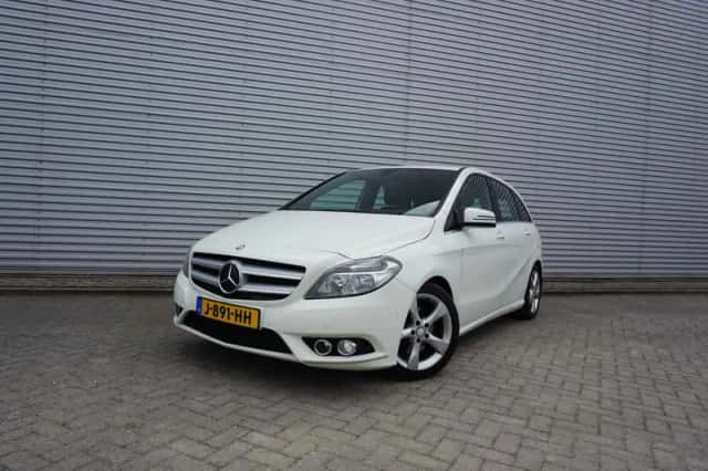 Mercedes-Benz B-Klasse (2013) thumbnail 1