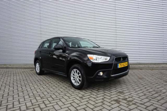 Mitsubishi ASX (2012) thumbnail 2