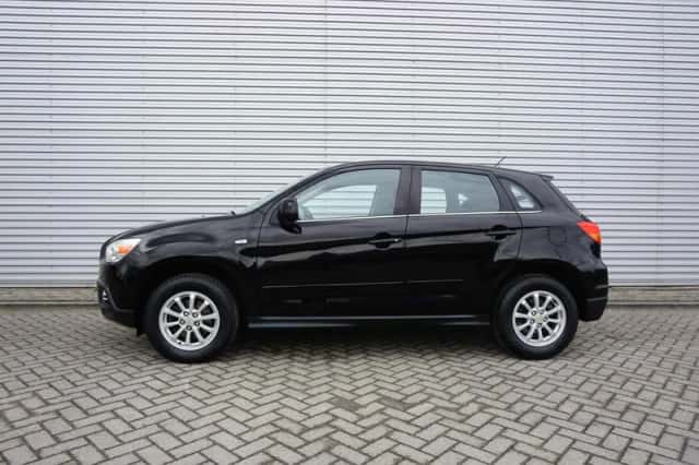 Mitsubishi ASX (2012) thumbnail 4
