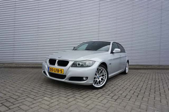 BMW 3-Serie (2010) thumbnail 1