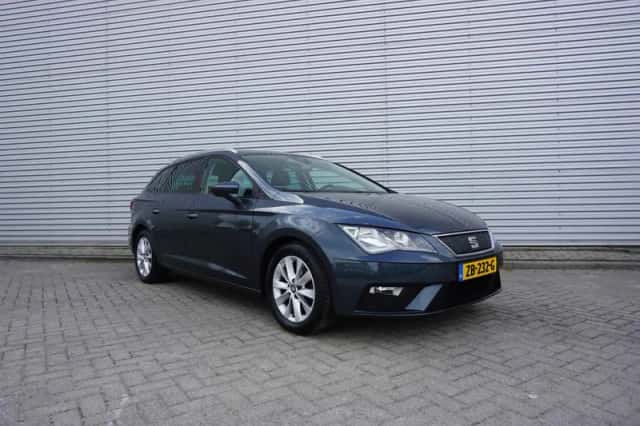 SEAT Leon (2019) thumbnail 2