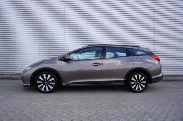 Honda Civic (2014) thumbnail 4