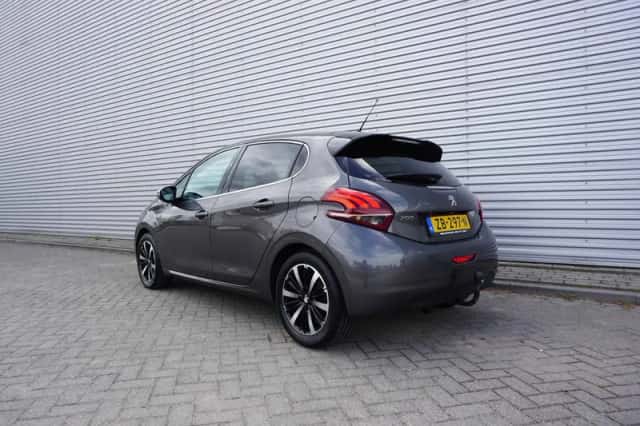 Peugeot 208 (2019) thumbnail 3