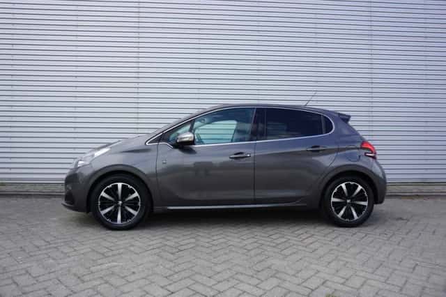 Peugeot 208 (2019) thumbnail 4