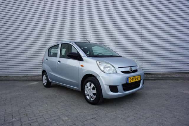 Daihatsu Cuore (2009) thumbnail 2