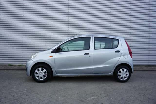 Daihatsu Cuore (2009) thumbnail 4