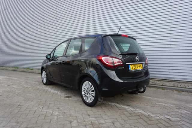 Opel Meriva (2014) thumbnail 3