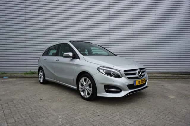Mercedes-Benz B-Klasse (2016) thumbnail 2