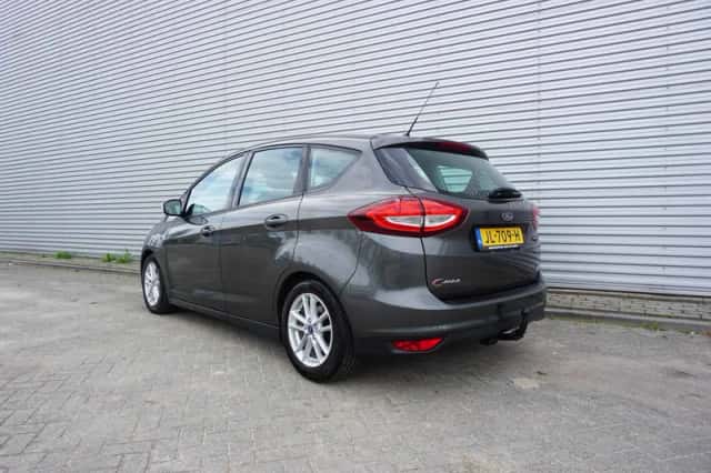 Ford C-Max (2016) thumbnail 3