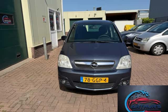 Opel Meriva (2008) thumbnail 2