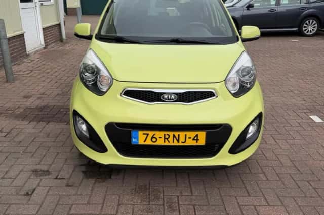 Kia Picanto (2011) thumbnail 2