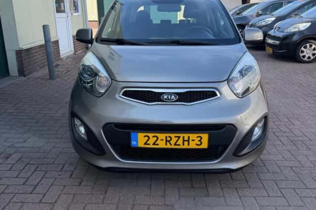 Kia Picanto (2012) thumbnail 2