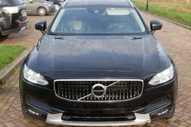 Volvo V90 Cross Country (2018) thumbnail 3