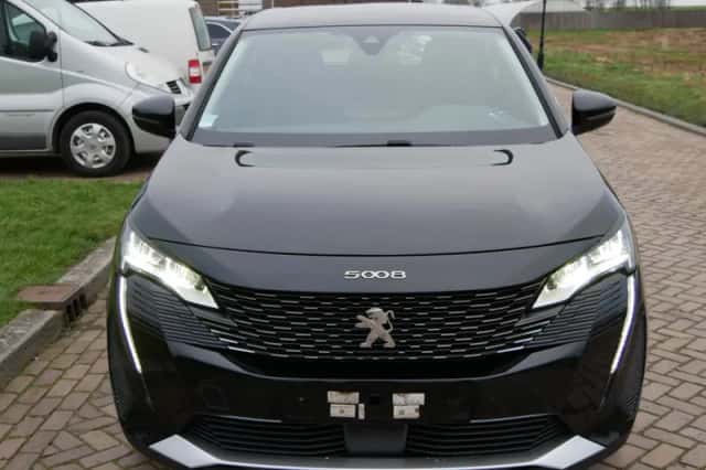 Peugeot 5008 (2021) thumbnail 3