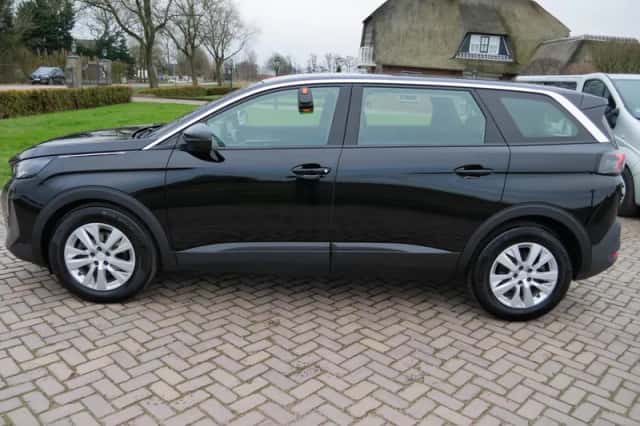 Peugeot 5008 (2021) thumbnail 6
