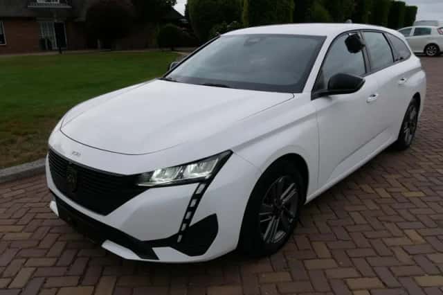 Peugeot 308 (2022) thumbnail 4