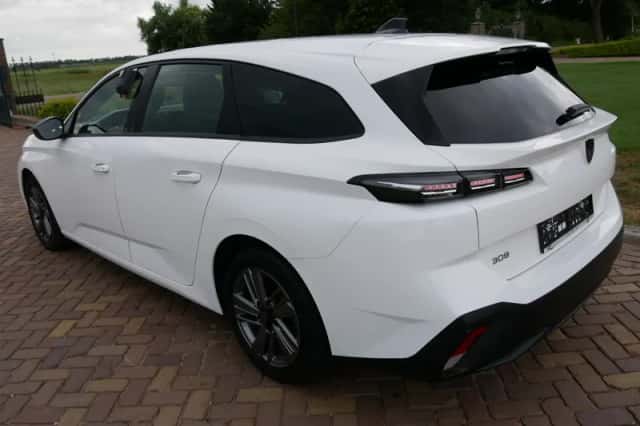 Peugeot 308 (2022) thumbnail 6