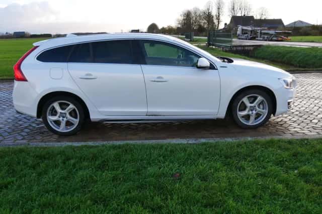 Volvo V60 (2013) thumbnail 6