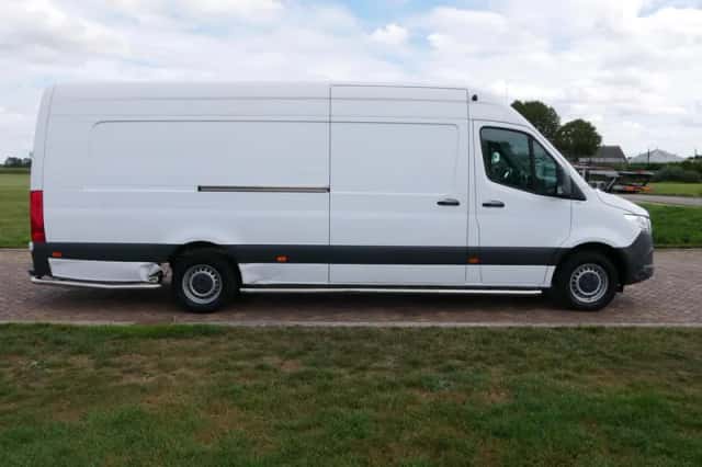 Mercedes-Benz Sprinter (2021) thumbnail 6