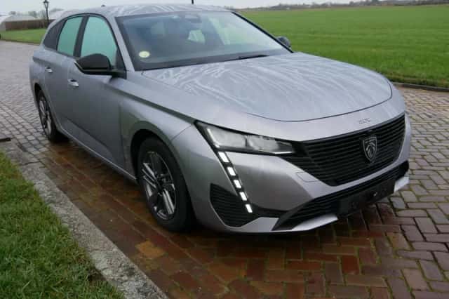 Peugeot 308 (2022) thumbnail 1