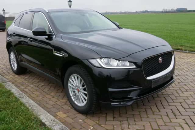Jaguar F-Pace (2019) thumbnail 1
