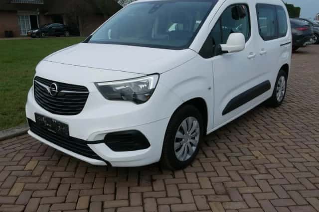 Opel Combo (2019) thumbnail 4