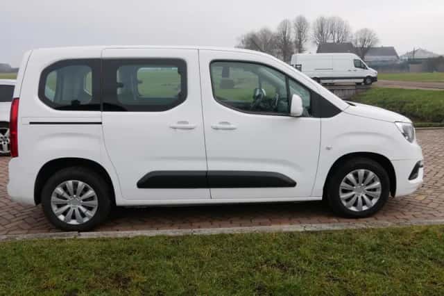 Opel Combo (2019) thumbnail 6