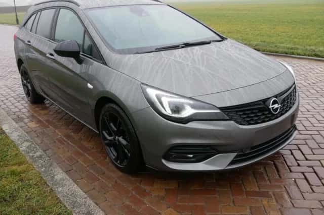 Opel Astra (2021) thumbnail 1