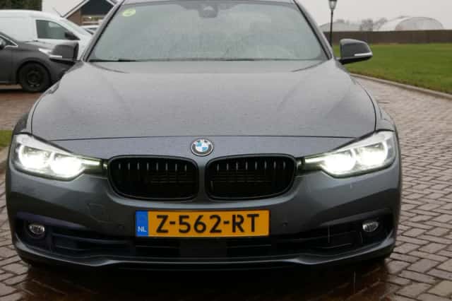 BMW 3-Serie (2018) thumbnail 3