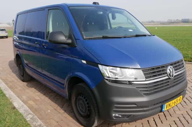 Volkswagen Transporter (2022) thumbnail 1