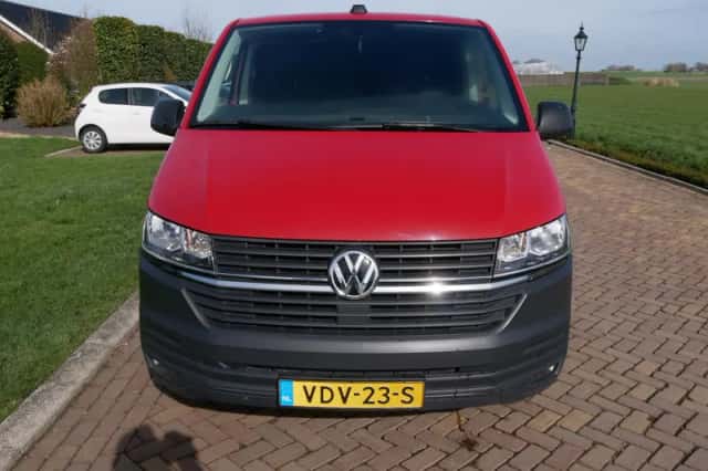 Volkswagen Transporter (2020) thumbnail 3