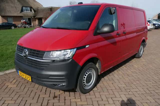 Volkswagen Transporter (2020) thumbnail 4