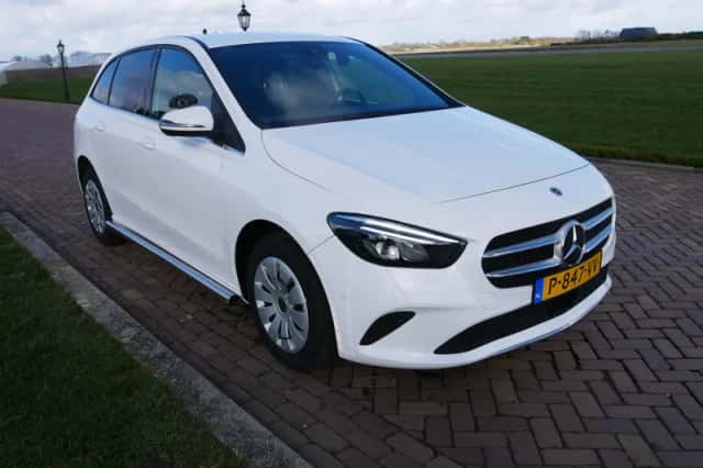 Mercedes-Benz B-Klasse (2022) thumbnail 1