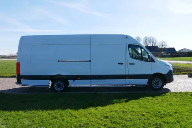 Mercedes-Benz Sprinter (2021) thumbnail 6