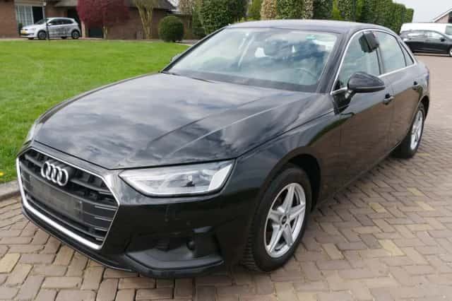Audi A4 (2021) thumbnail 4