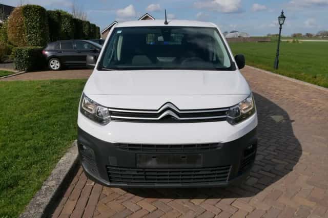 Citroën Berlingo (2023) thumbnail 3