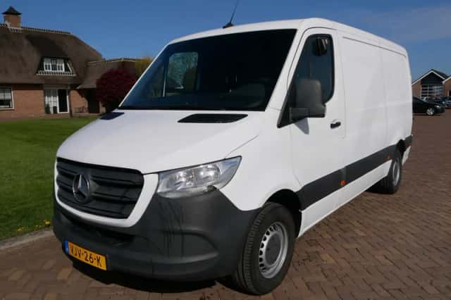 Mercedes-Benz Sprinter (2021) thumbnail 4