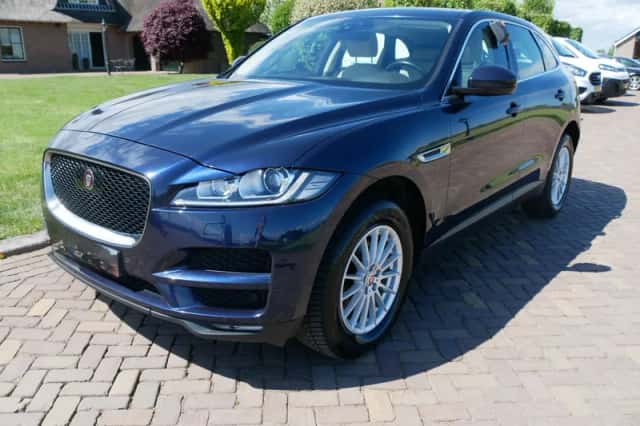 Jaguar F-Pace (2019) thumbnail 4