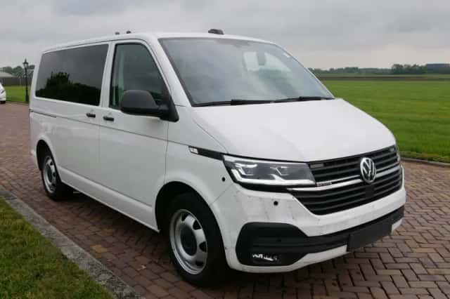 Volkswagen Transporter (2022) thumbnail 1