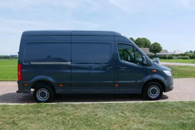 Mercedes-Benz eSprinter (2021) thumbnail 5