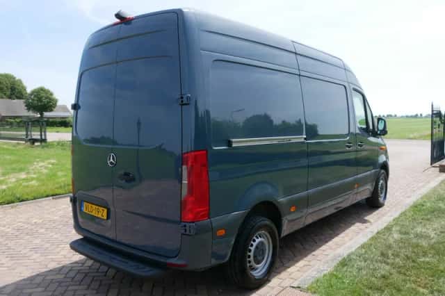 Mercedes-Benz eSprinter (2021) thumbnail 6