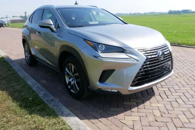 Lexus NX (2020) thumbnail 1